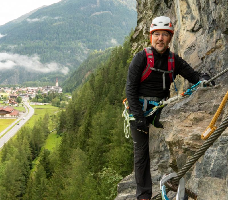 Klettersteig Reinhard Schiestl, Klettern