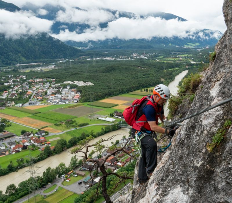 Klettersteig Geierwand, Klettern